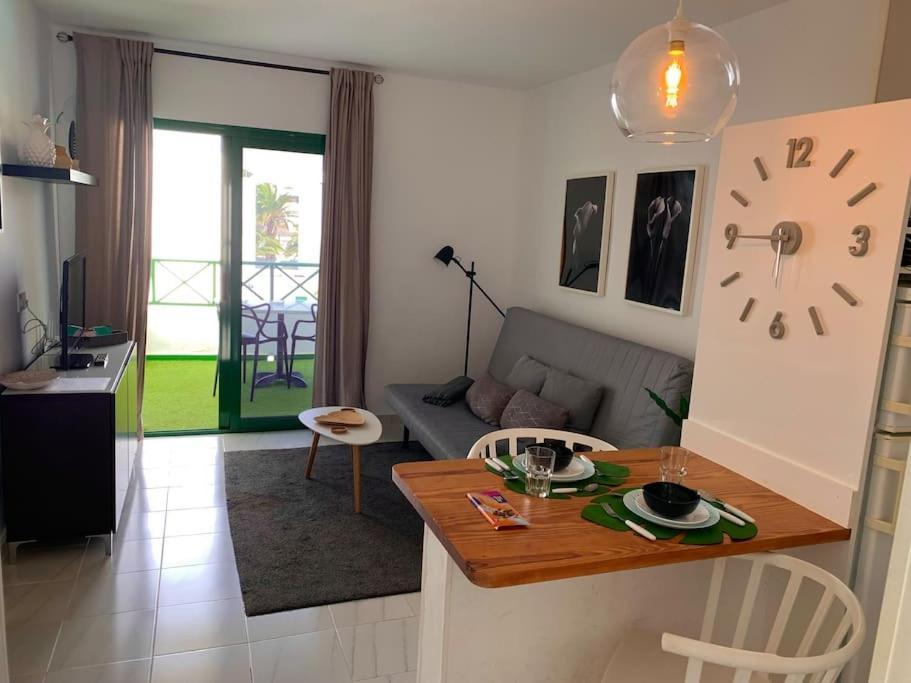 Coqueto Apartamento Zua Con Piscina Costa Teguise Kültér fotó