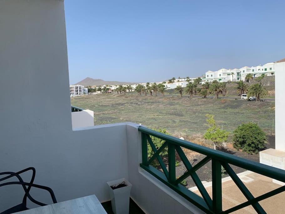Coqueto Apartamento Zua Con Piscina Costa Teguise Kültér fotó