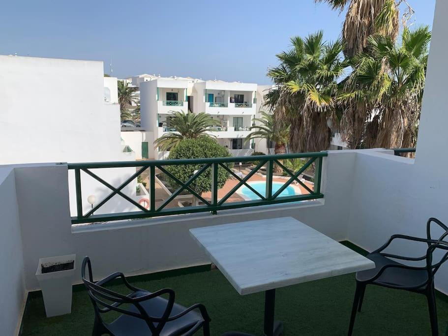 Coqueto Apartamento Zua Con Piscina Costa Teguise Kültér fotó