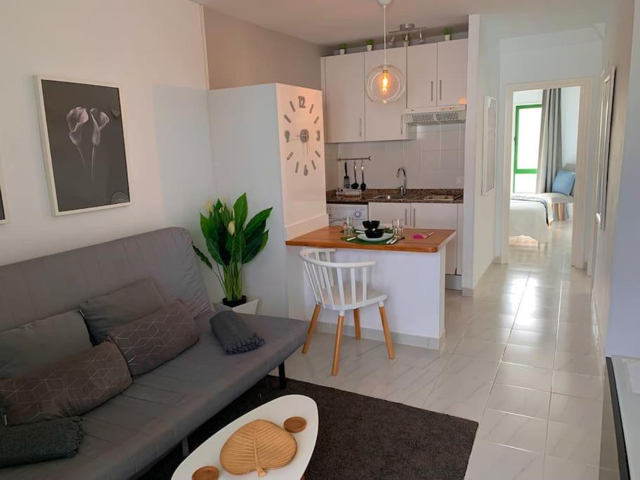 Coqueto Apartamento Zua Con Piscina Costa Teguise Kültér fotó